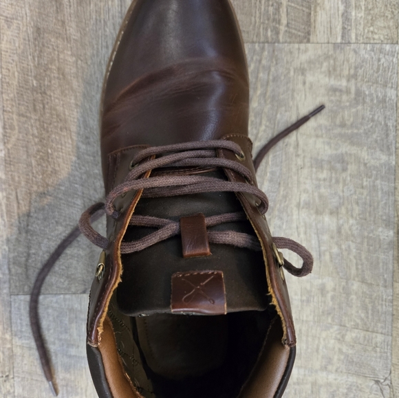 Denver Hayes - Picture 2 of 6